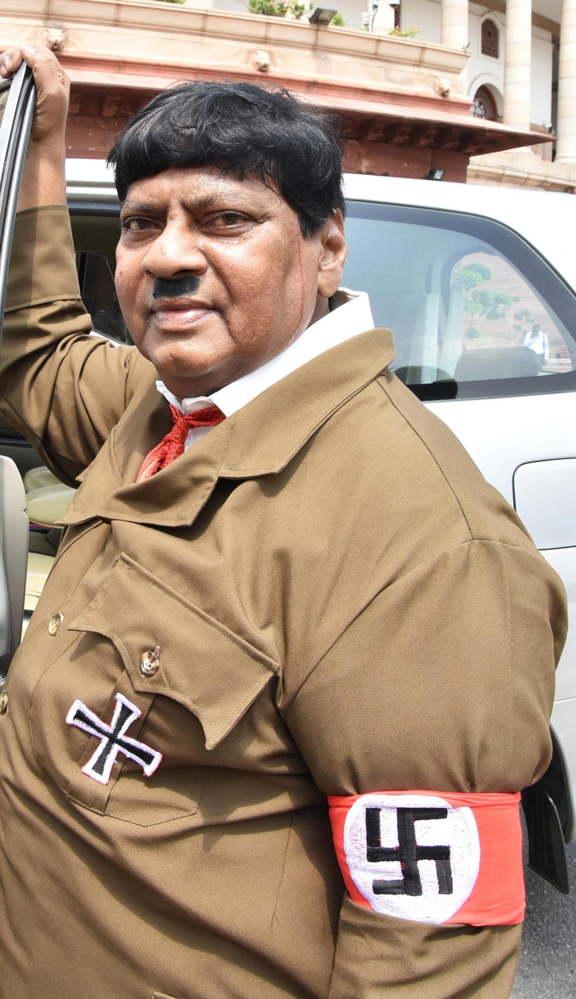 168fa477 ddf2 4e29 bbbd 4c95a2dbe142 jumbo9x16 AP18222424212535