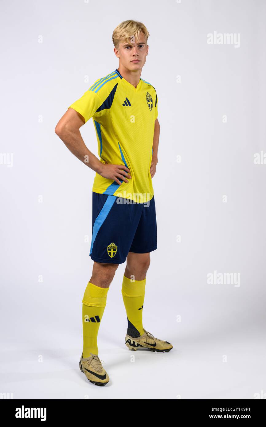 Stockholm sweden 07th sep 2024 240907 lucas bergvall of the swedish mens football national tea