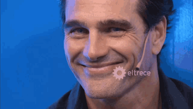 Sonriente hernan drago