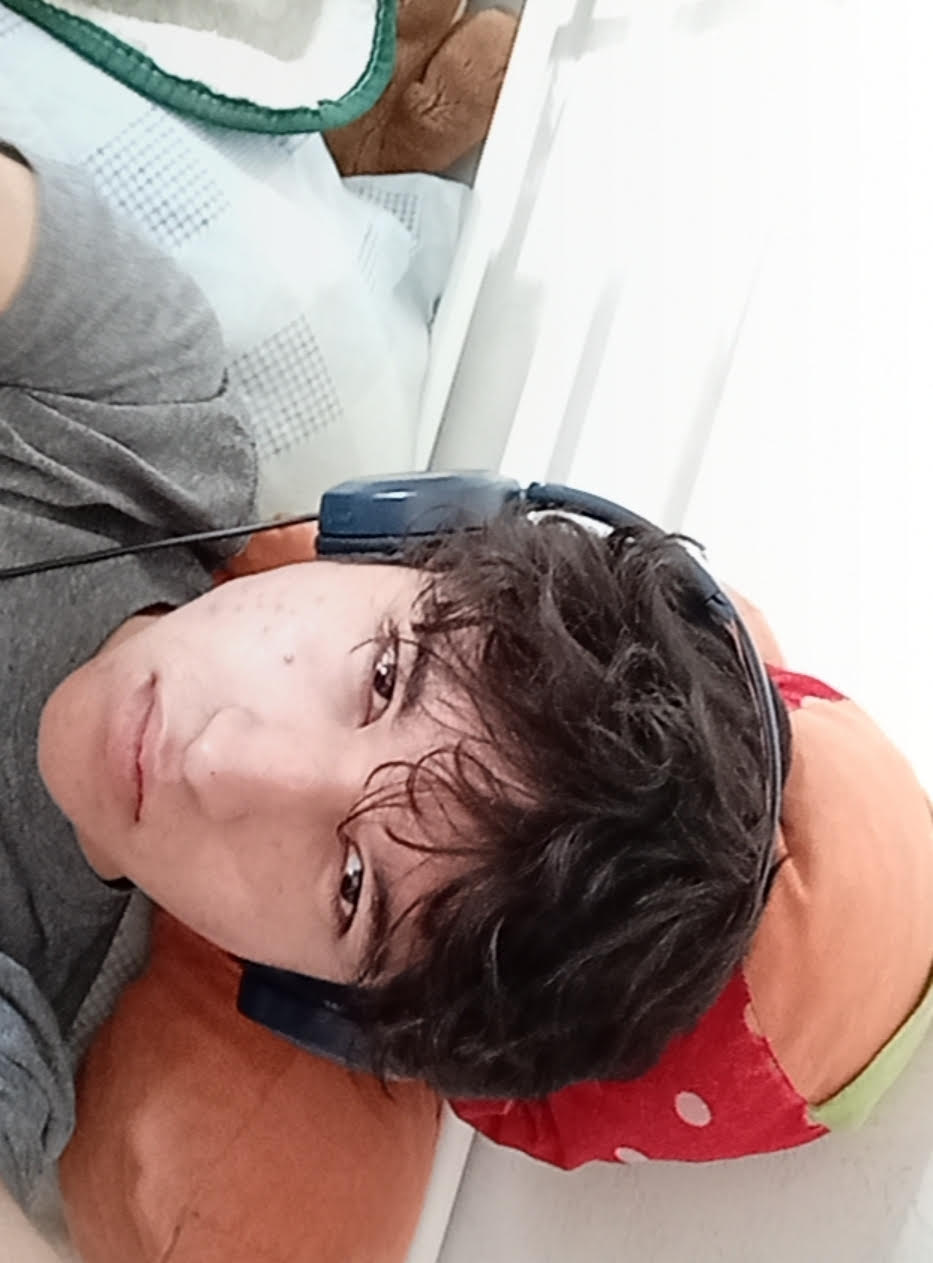 1739282928571