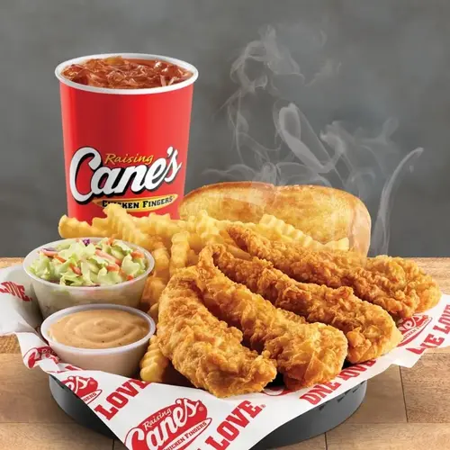 636483607520607798-Raising-Cane-s-combo.webp