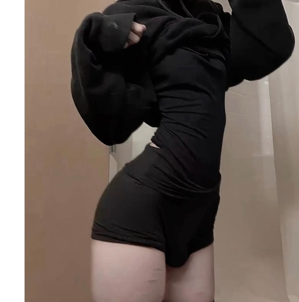 1000057916