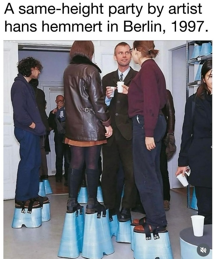 1743258876220