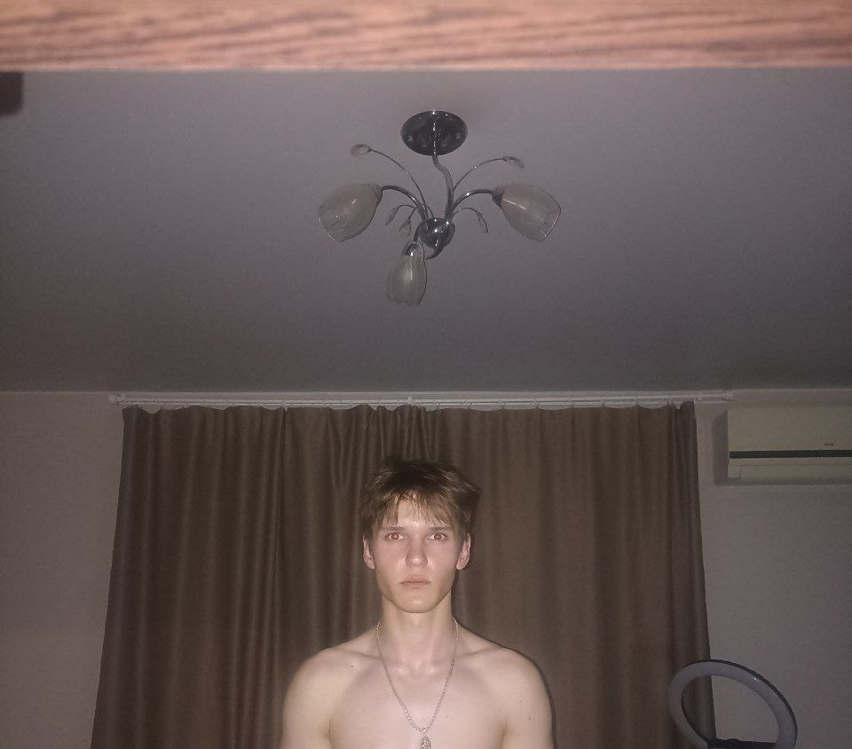 Photo 2025 04 14 01 58 52