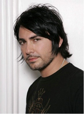 Beto cuevas 0