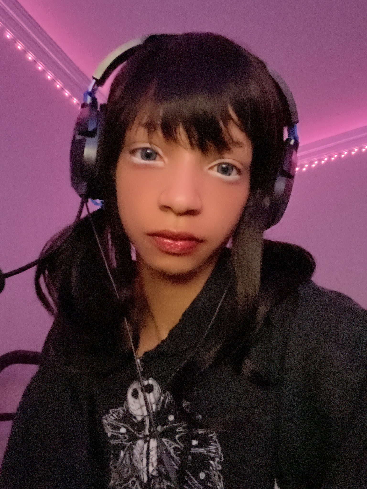 GqPL1W3W0AAWU95