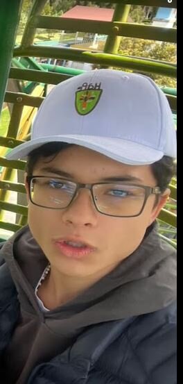 notsquint.JPG