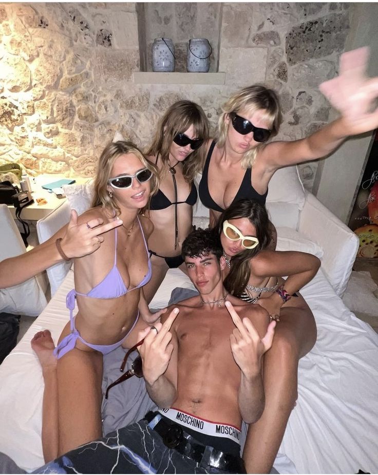 58fc2930 d661 413d a153 b17522e58e15