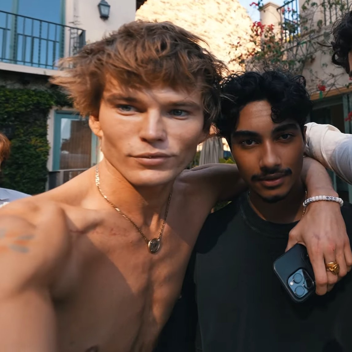 Day In The Life Of a Looksmaxxer   Ft Jordan Barrett   YouTube   0 2 44 1