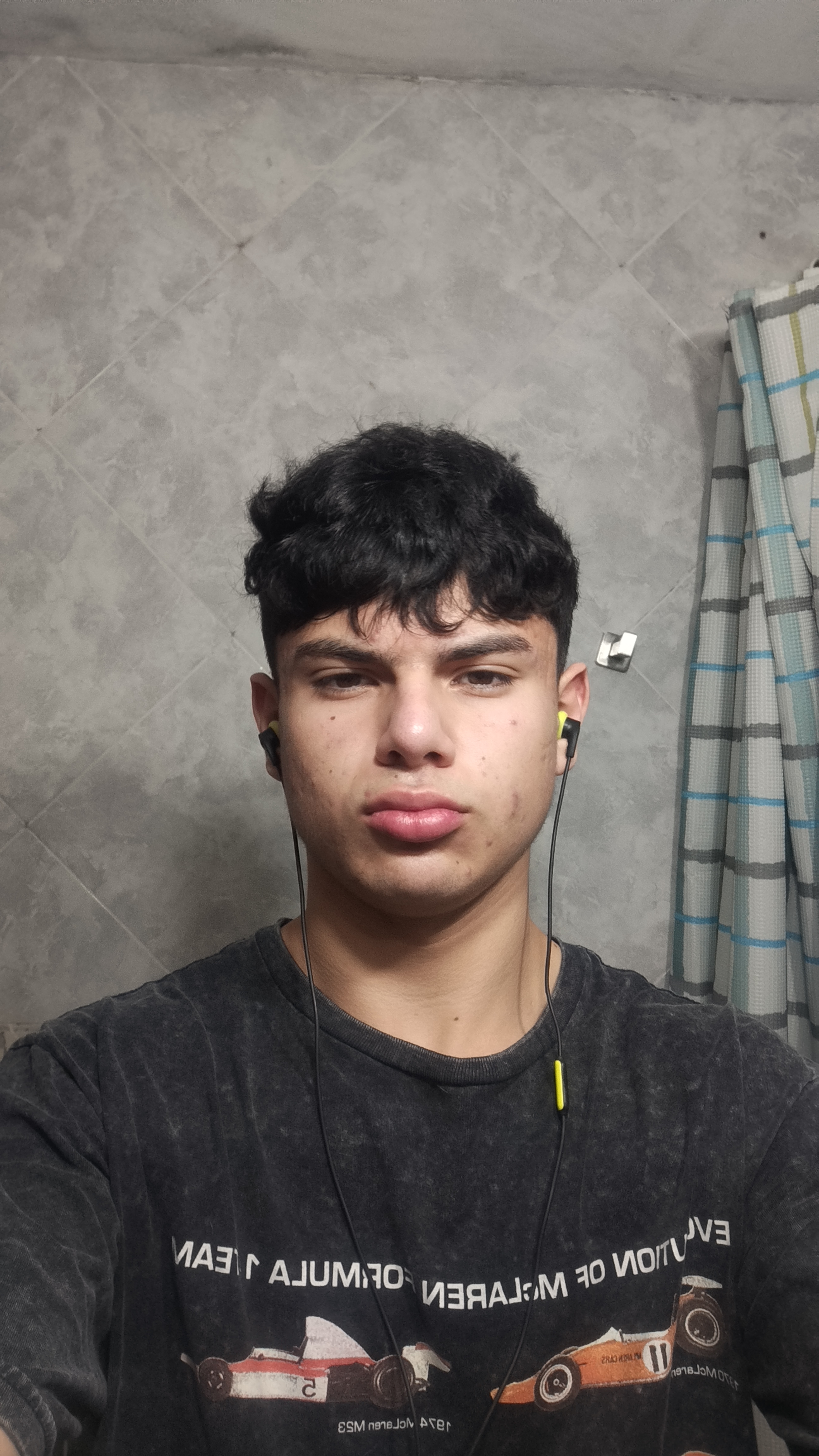 1000056929