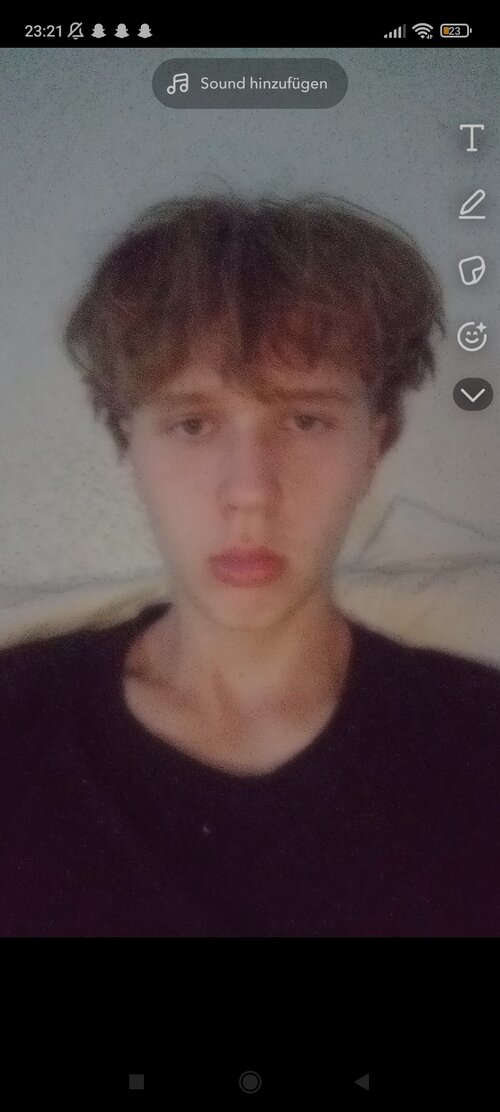 Screenshot_2025-06-07-23-21-52-384_com.snapchat.android.jpg