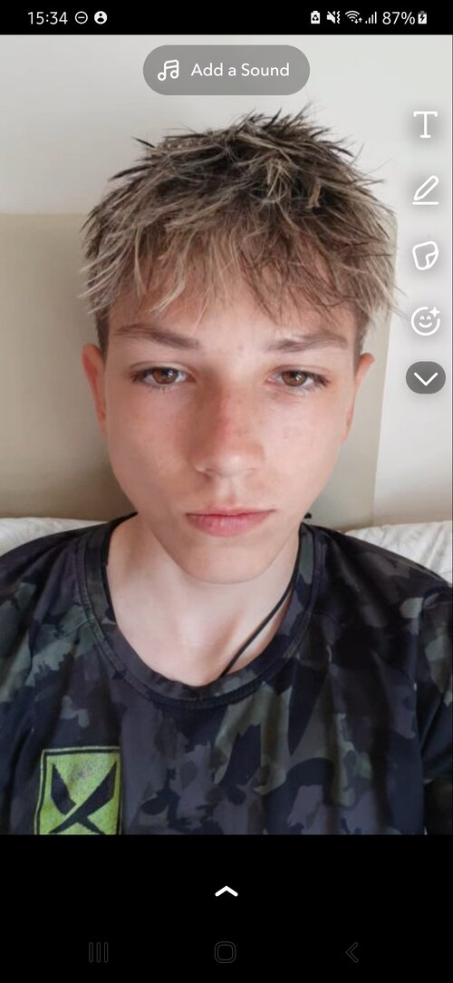 Screenshot_20250622-153431_Snapchat.jpg