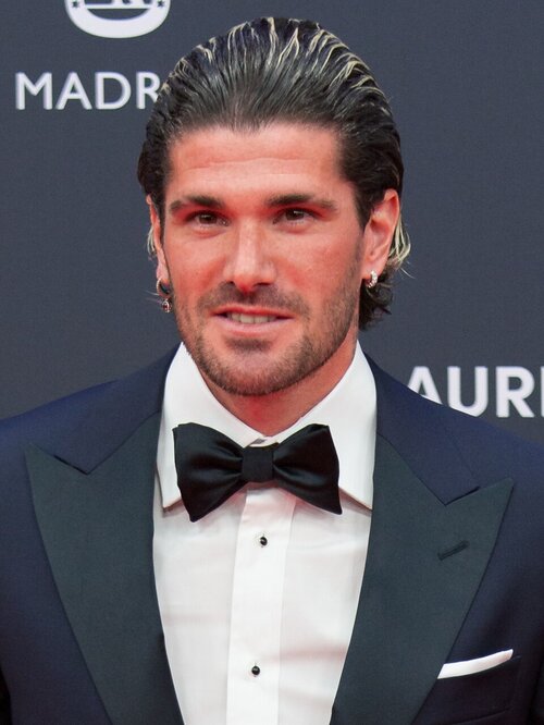 25th Laureus World Sports Awards   Red Carpet   Rodrigo de Paul   240422 192702 cropped
