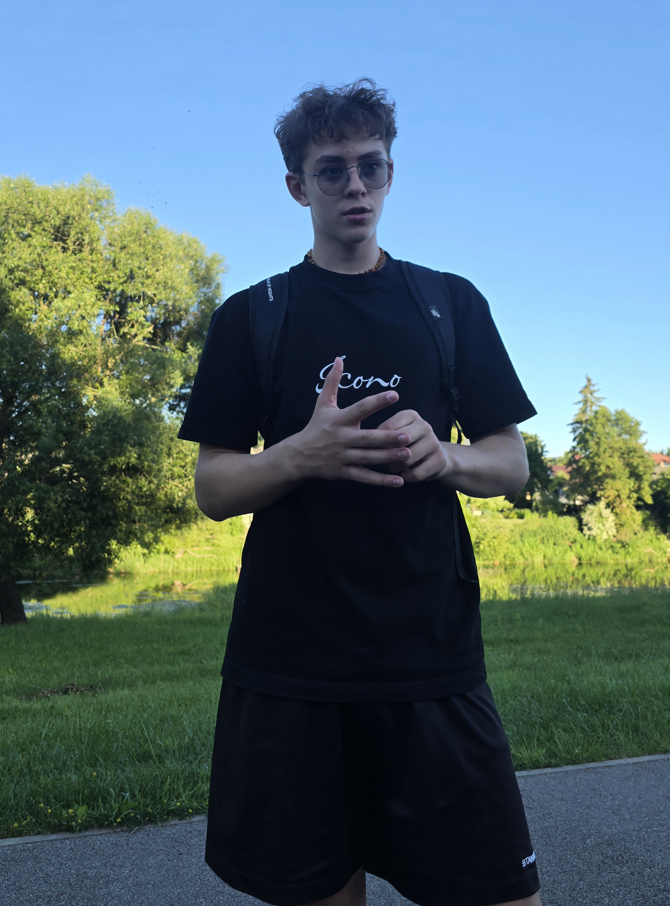 1000022749