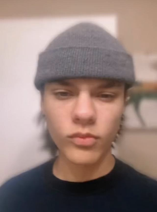 1000001758