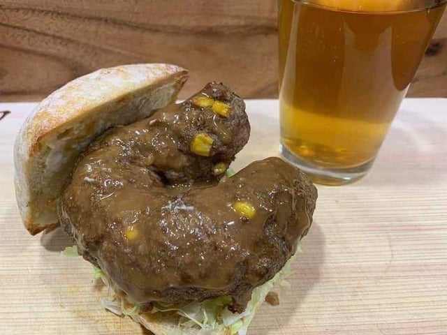 Blursed veganburger v0 ptcxvoihnnz81