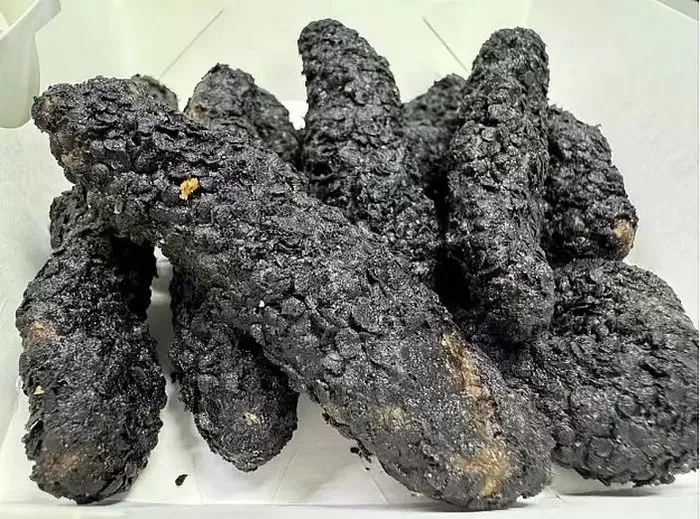 Black gold strips
