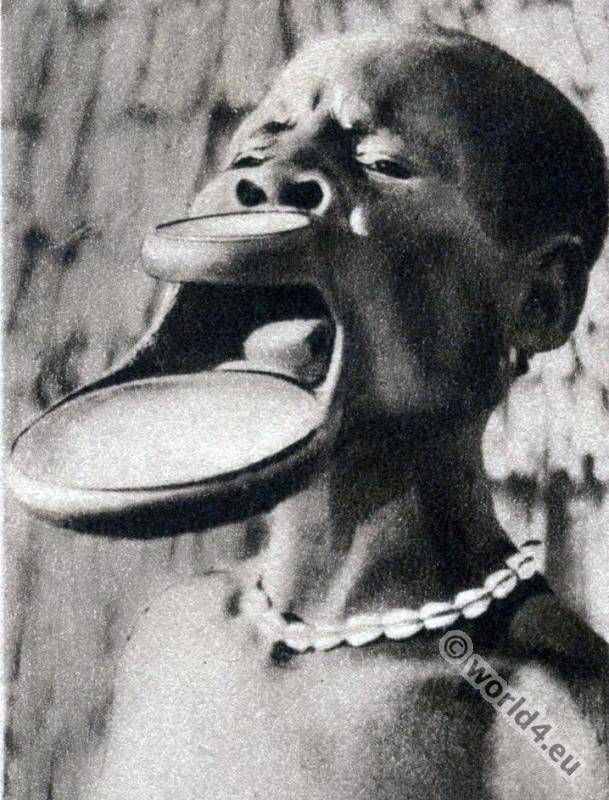 Africa tschad tribal piercing