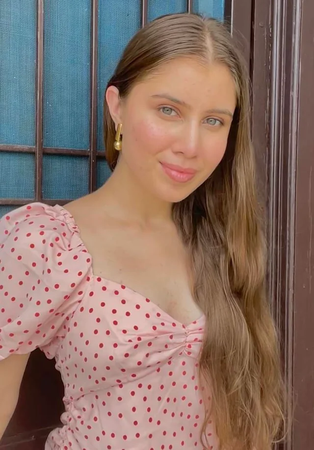 Guess her ethnicity v0 v51cjhsfabha1 Guess her ethnicity v0 v51cjhsfabha1