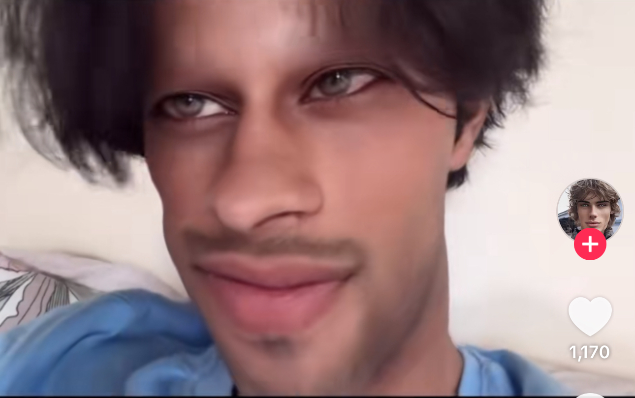 1752973118464
