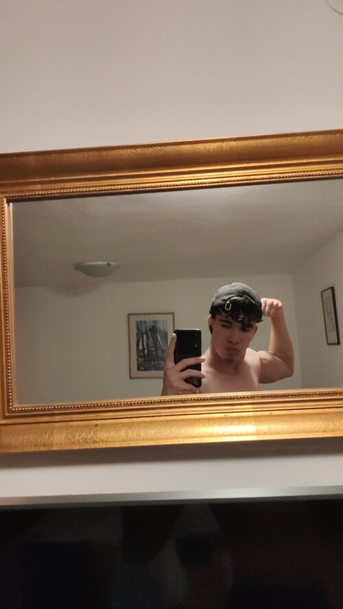 Snapchat-1885446257.jpg