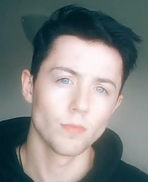 Screenshot_2025-07-15-02-01-15-108_com.zhiliaoapp.musically.png