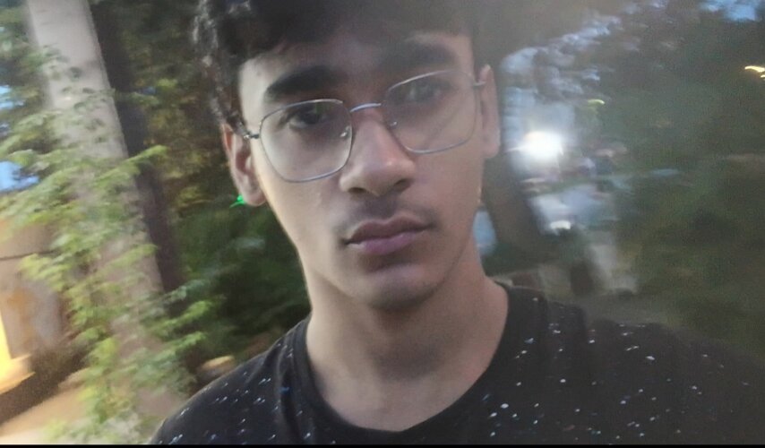 Screenshot_20250715_192916_FaceApp.jpg