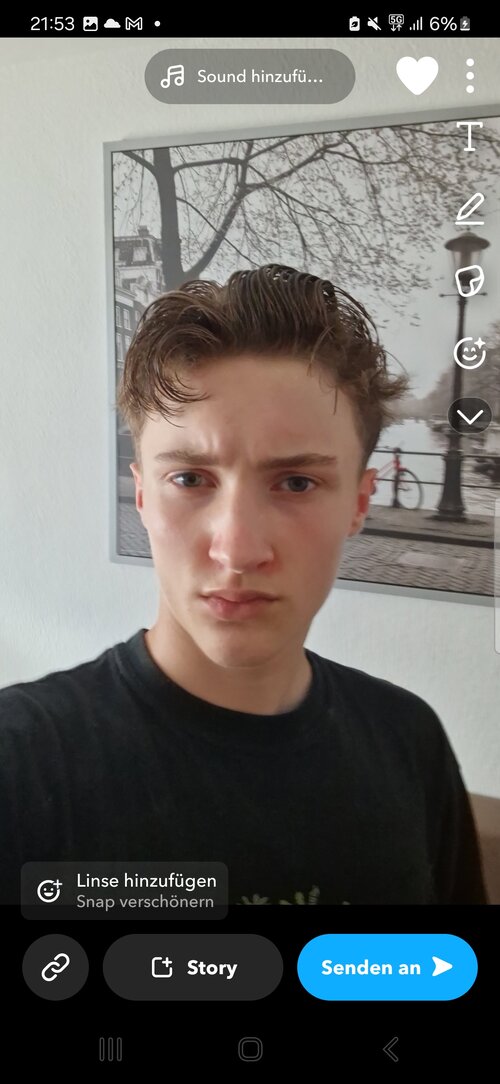 Screenshot_20250719_215344_Snapchat.jpg