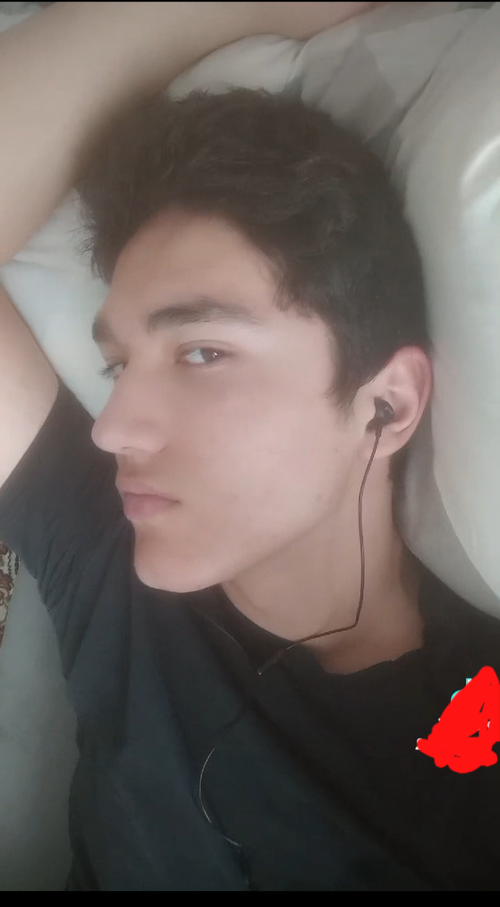 Screenshot_20250725_225352_Video Player.png
