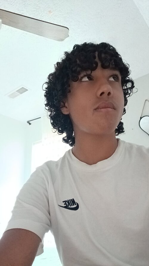 Snapchat-89893060.jpg
