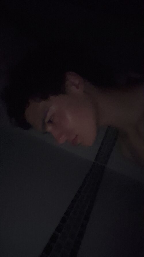 Snapchat-858437092.jpg