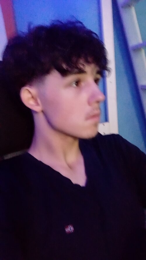Snapchat-250996567.jpg