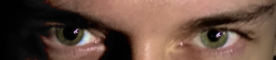 Eyeyey1