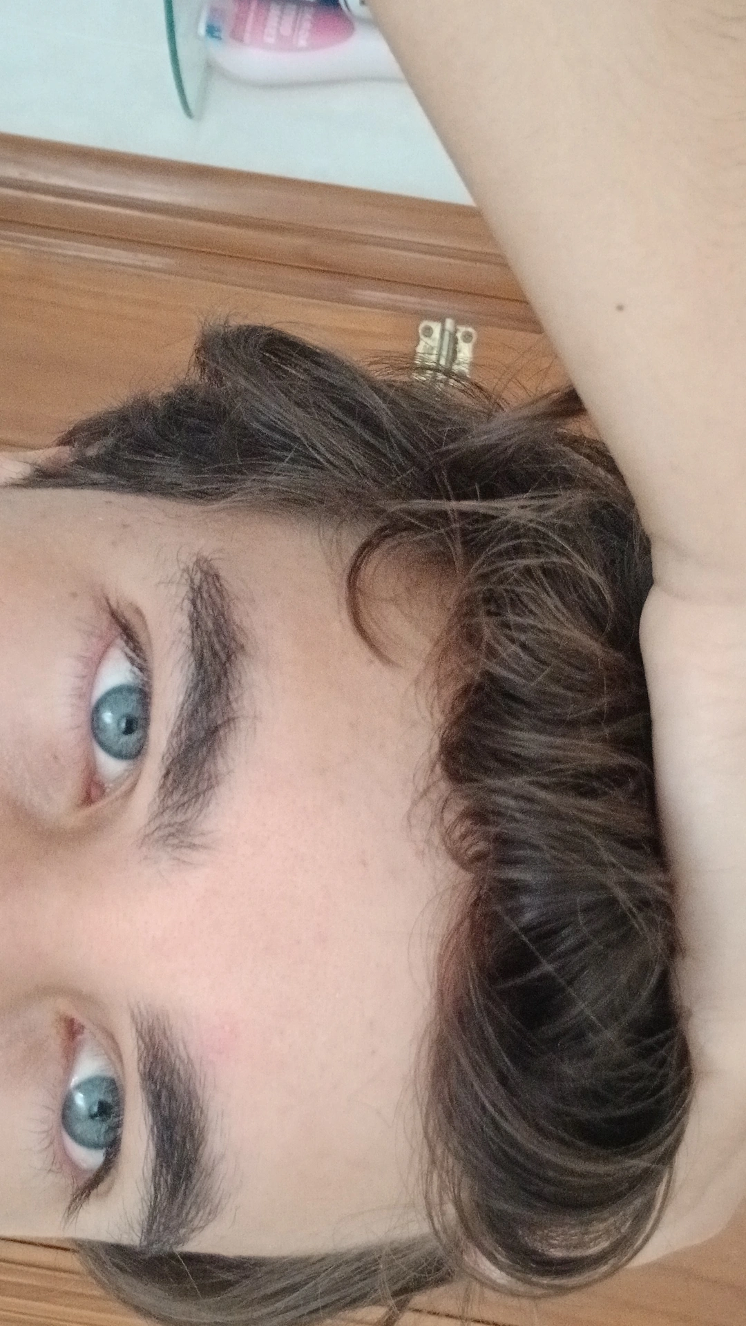 1000087053