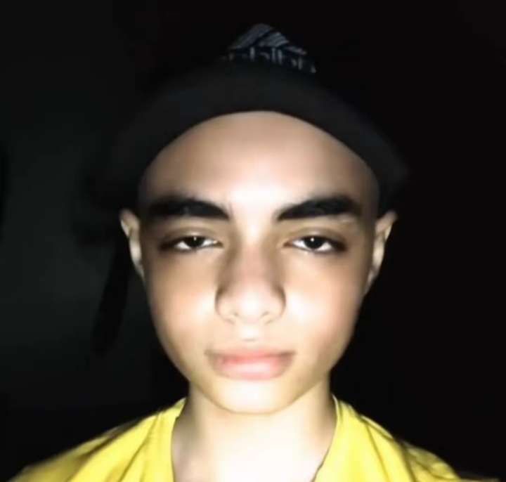 1000000829