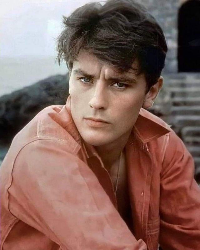Young alain delon or young marlon brando who do you find v0 rdk13b5skhpc1