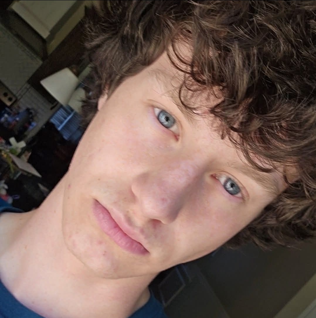 1000027225