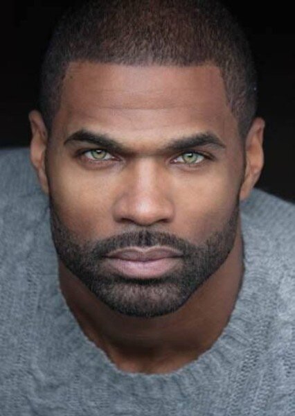 actor-louis-allen-iii-200942_large.jpg