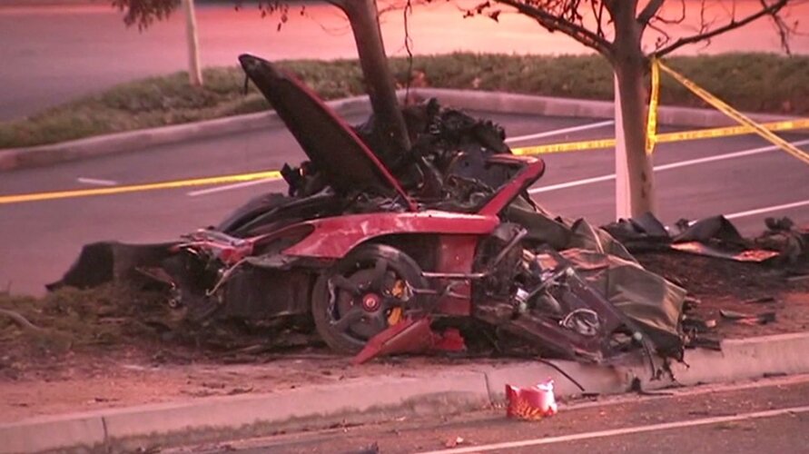 131130234355 von kabc paul walker crash scene 00000126