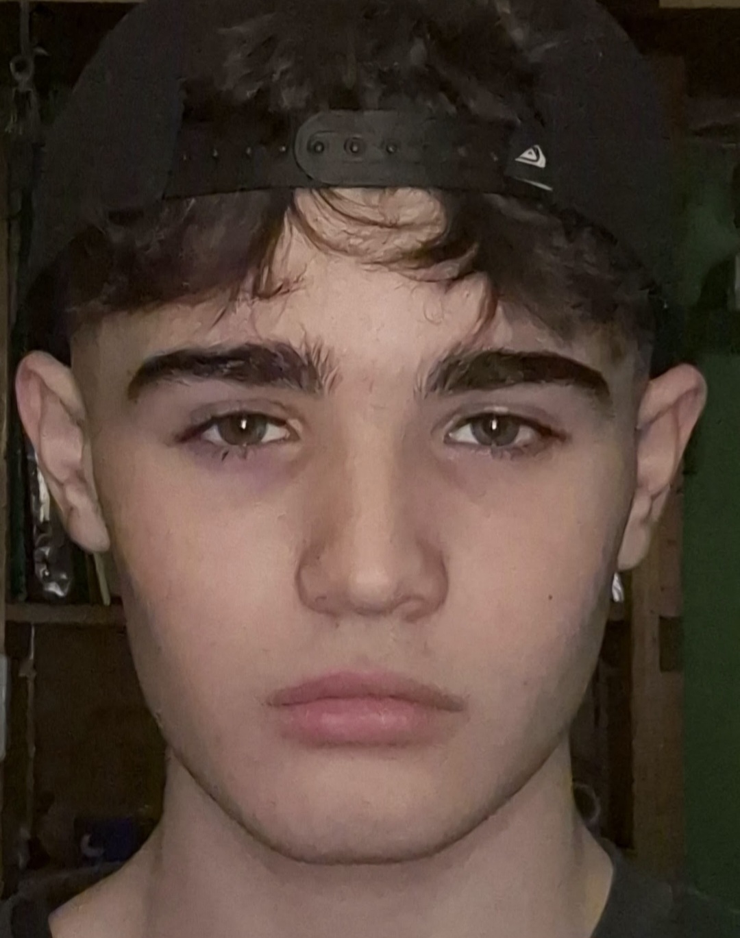 1000235627