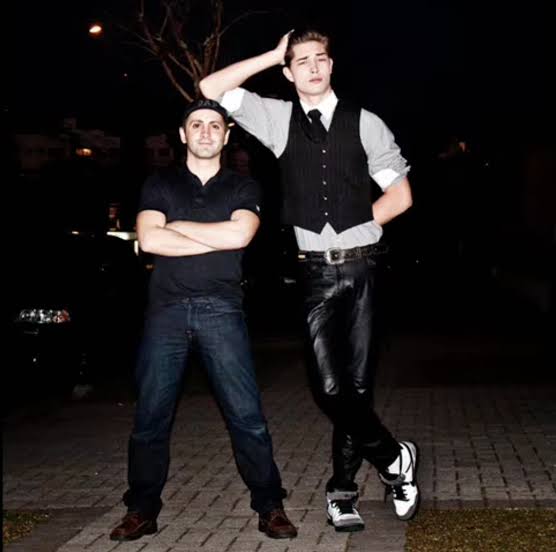 Male model francisco lachowski on top of being handsome asf v0 69jv1i9ie29c1