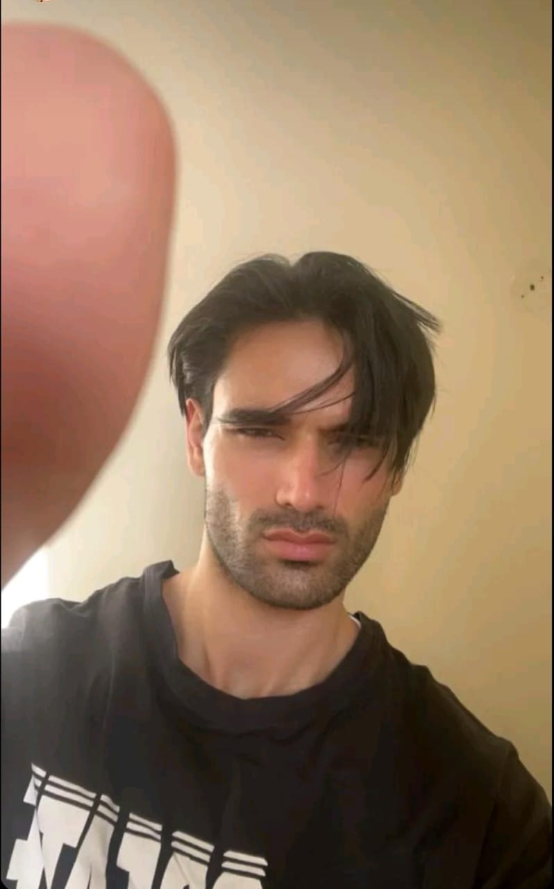 1000036896