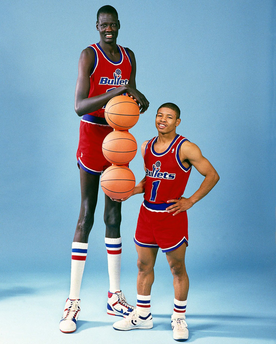 Manute bol muggsy bogues 0jpg
