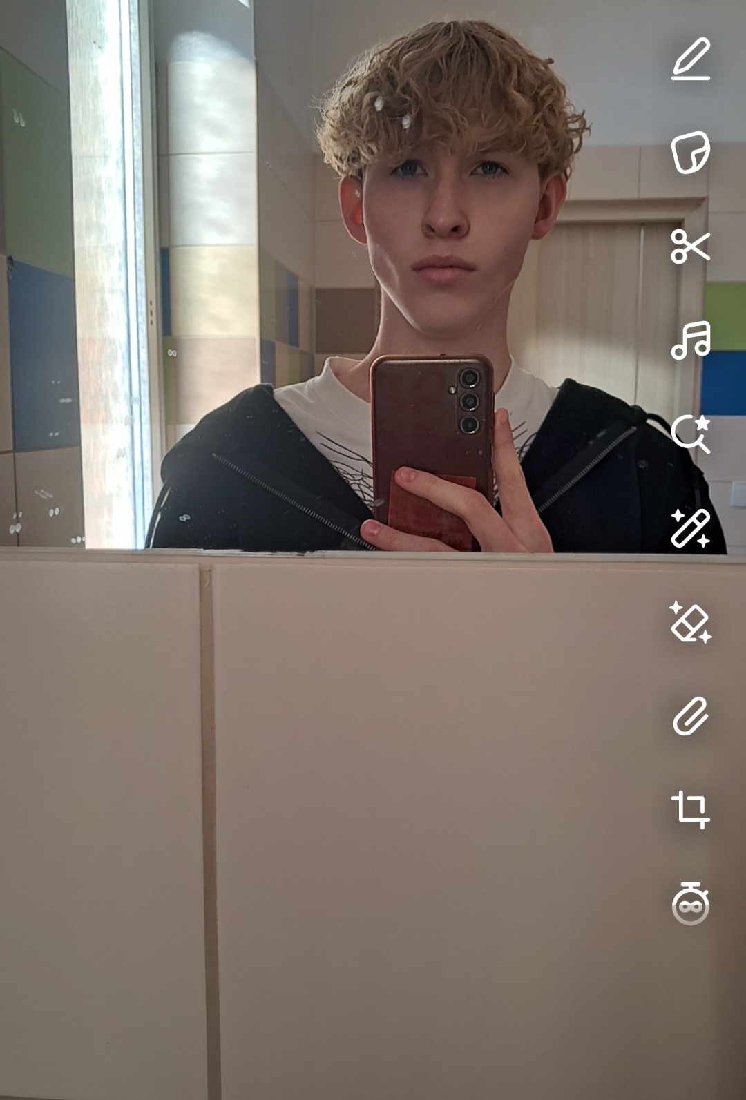 1000030744