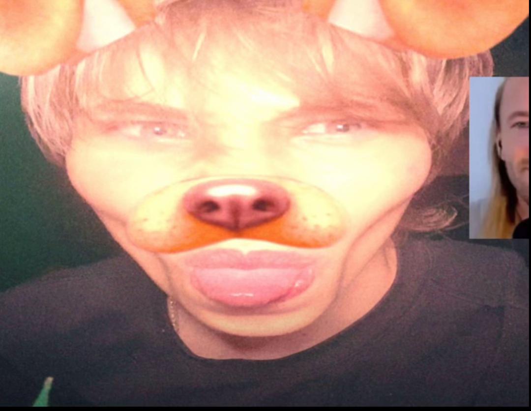 Snaptik 7542144978353491222 0