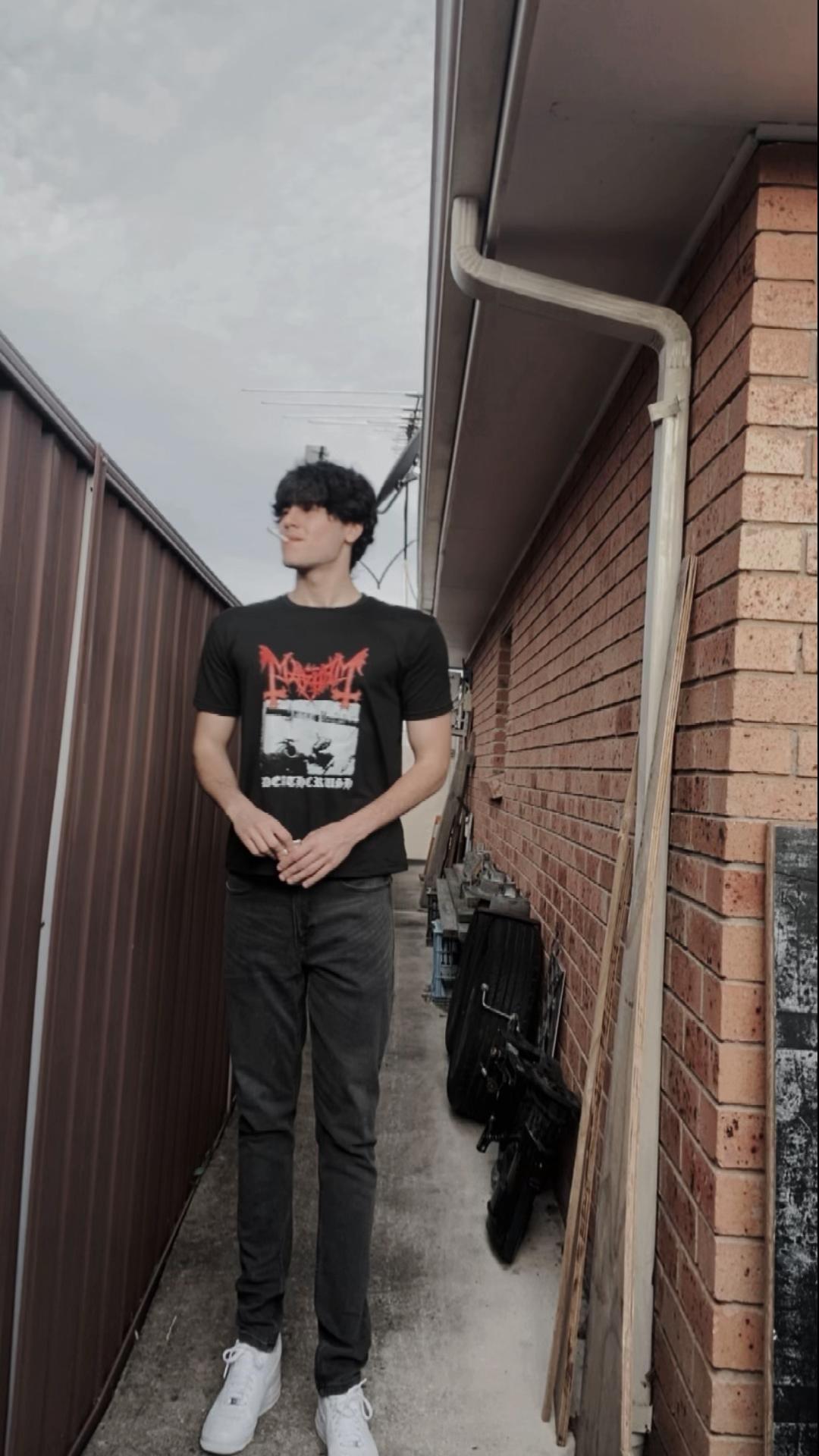 Snaptik 7554675959039823124 0