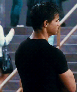 tumblr_b0c81f84570c4a1f6f39a4d7d39e8d84_4d432846_400.gif