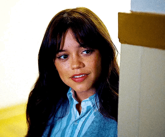7145A122-4D7E-4EB3-AE5B-4A412CDE5A36.gif