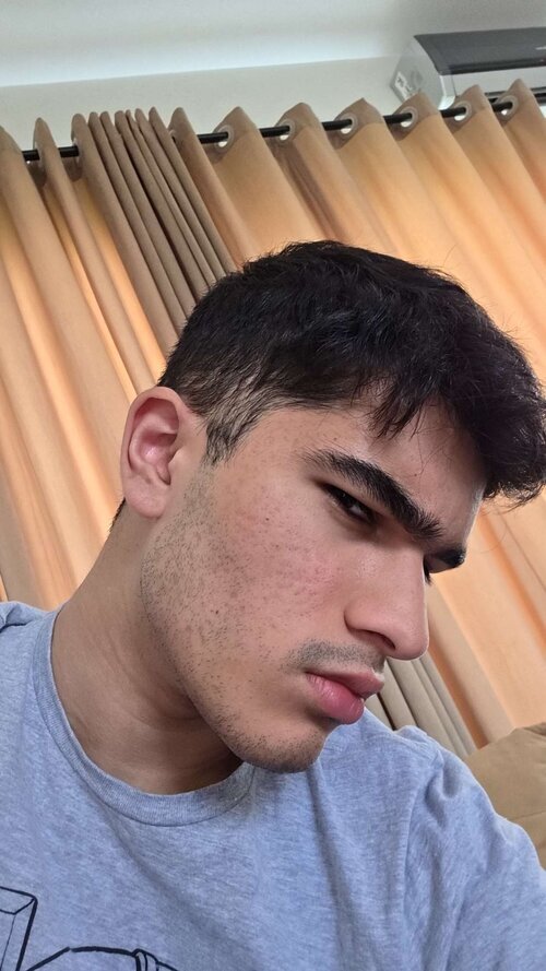 5189971_5145266_Snapchat-986653229.jpg