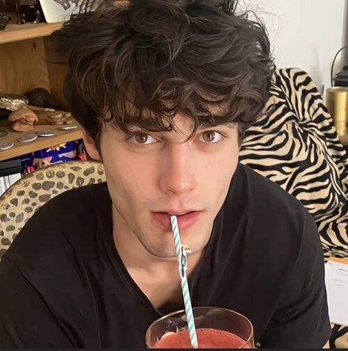 Screenshot_20250901_063337_TikTok.jpg